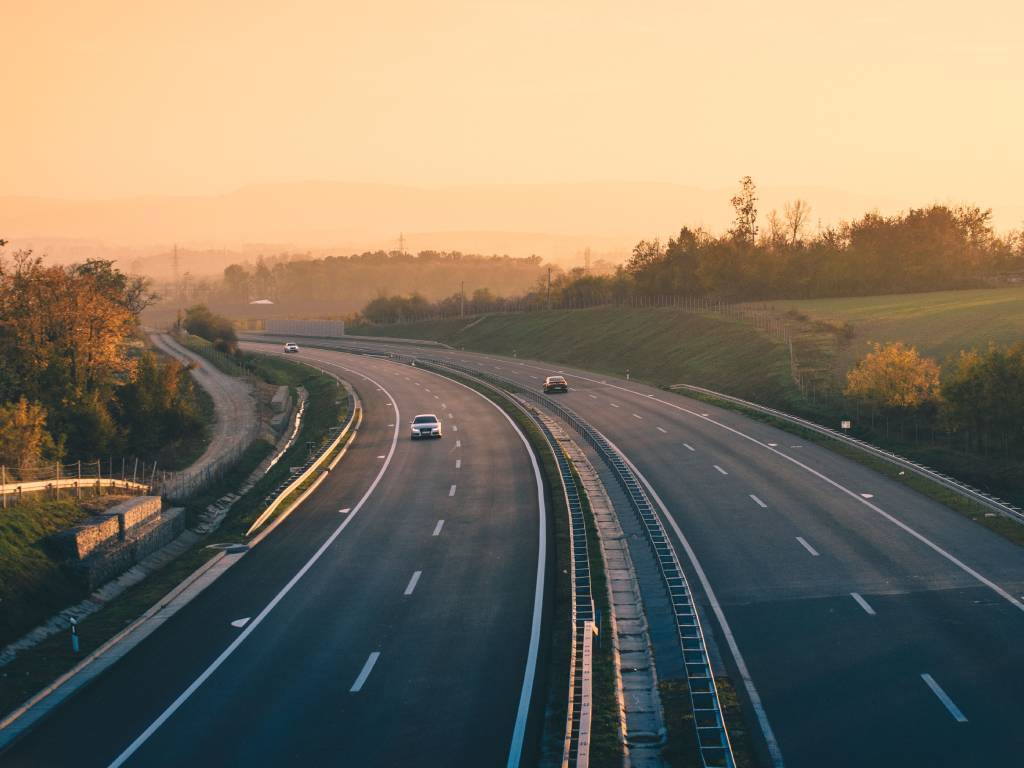 Srovnávací tabulka cen dálničních známek
